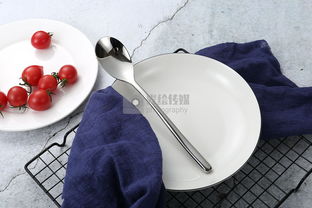 不锈钢餐具静物产品拍摄案例 光影与质感的艺术演绎